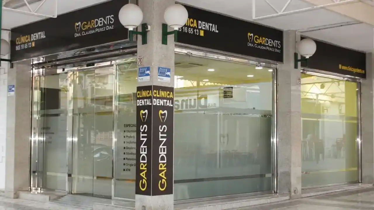 Cabinet dentaire Gardents à Playa de San Juan Alicante avec vue sur la plage méditerranéenne