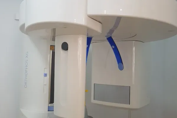 Planification numérique 3D des implants All-on-4 chez Gardents